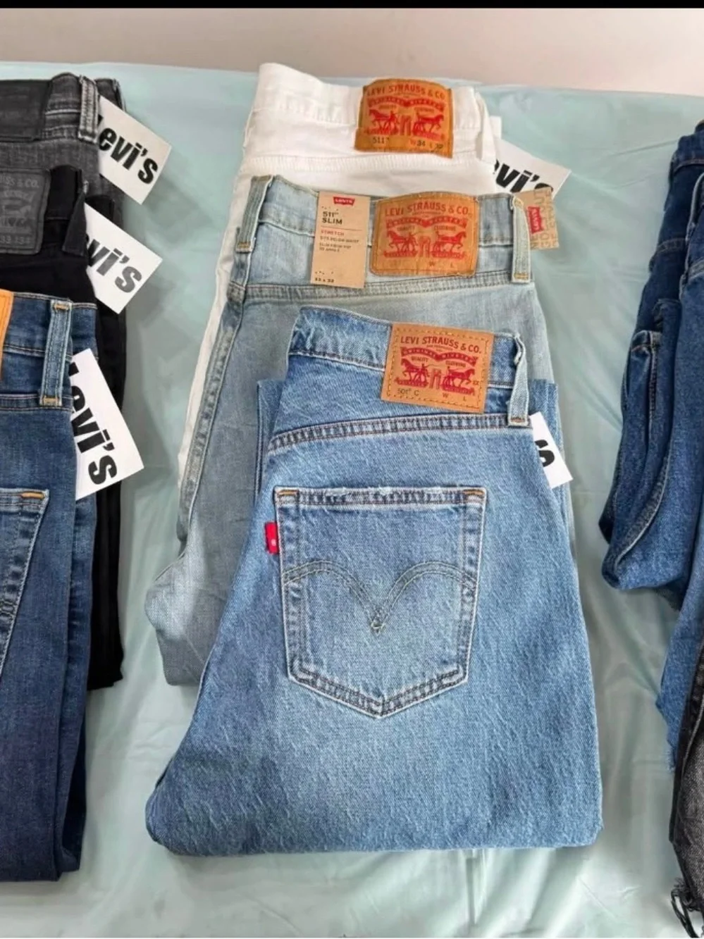 Levi's Men's Light Blue & White Slim Straight Jeans Bundle